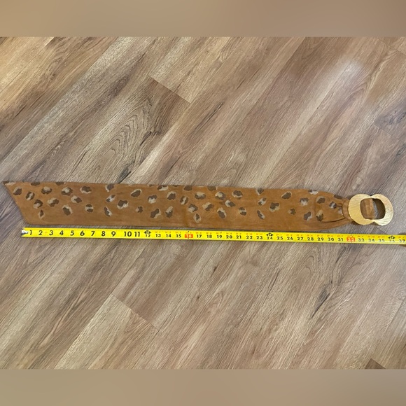 Yves Saint Laurent Vintage Leopard Print Belt. main image 7